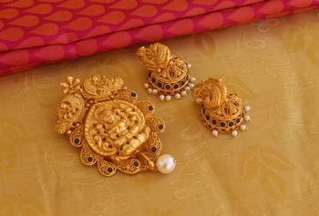 Matte finish peacock temple lakshmi pendant set 4