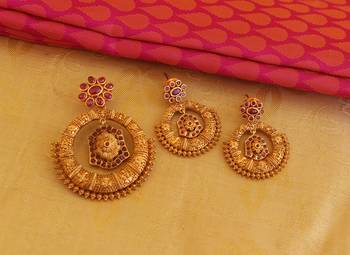 Matte finish kempu pendant set 4
