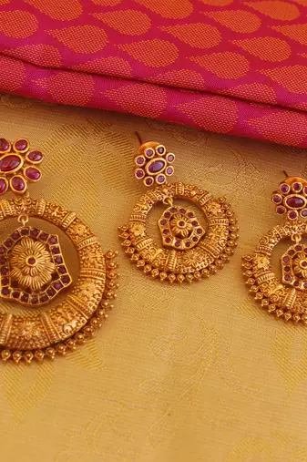 Matte finish kempu pendant set