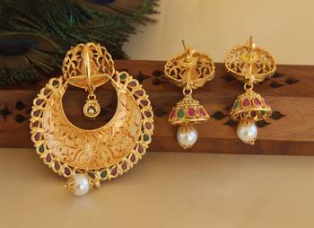 Temple matte finish lakshmi pendant set 4