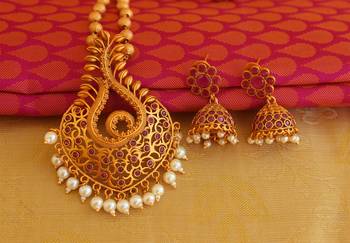 Stylish matte finish necklace set 2