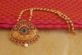 matte finish kempu necklace 1