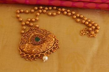 matte finish kempu necklace 3