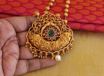 matte finish kempu necklace 4