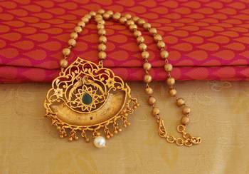 matte finish kempu necklace 5
