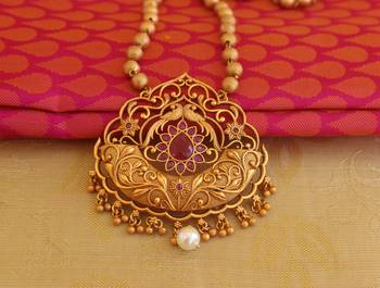 matte finish kempu necklace 4