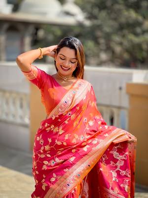 Soft banarasi silk blend saree with zari weaving meenakari design 3