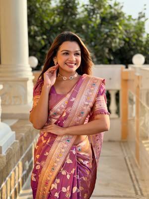 Soft banarasi silk blend saree with zari weaving meenakari design 4