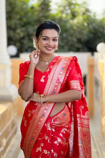 Soft banarasi silk blend saree with zari weaving meenakari design