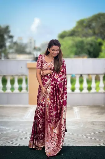 Soft dolla silk blend saree with zari weaving meenakari design