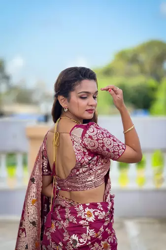 Soft dolla silk blend saree with zari weaving meenakari design