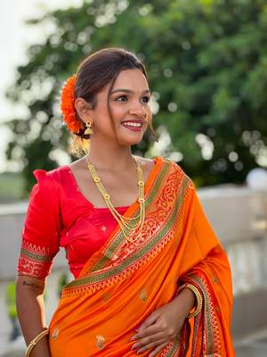 Soft paithani silk blend saree with zari weaving meenakari motif design 5