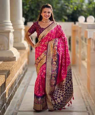 Soft silk blend saree with zari weaving meenakari bandhani design all over saree 1