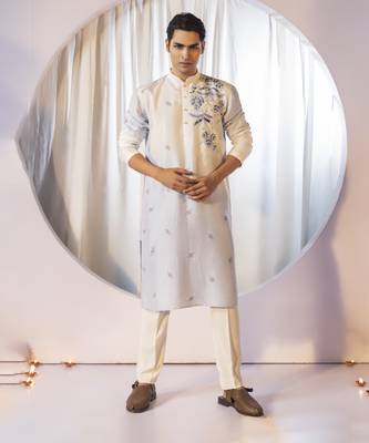 Cloudy coral kurta set 1