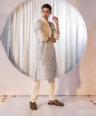 Cloudy coral kurta set 2