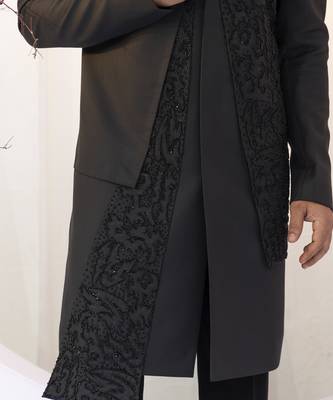 Assymetric onyx achkan set 5