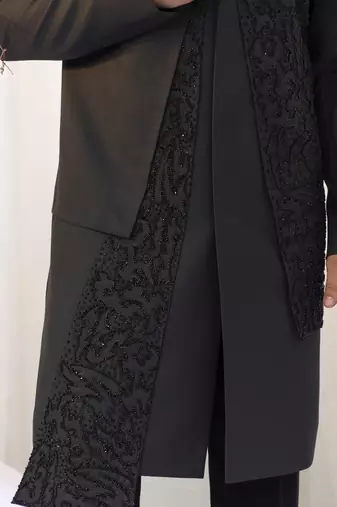 Assymetric onyx achkan set