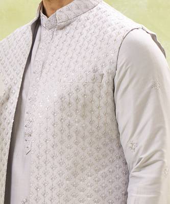 Grey embroidered kurta-jacket set 4