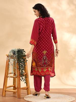  purple and green silk crepe sequins work straight kurta dupatta pant set 4