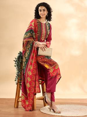 purple and green silk crepe sequins work straight kurta dupatta pant set 6