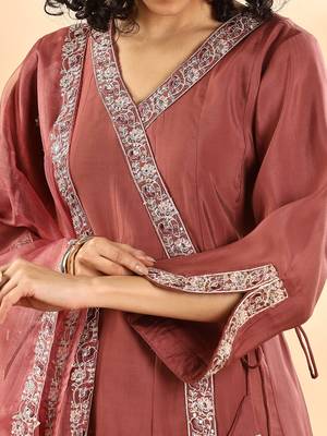  mauve silk embroidered angrakha kurta pant set with organza dupatta set 4