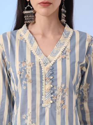  blue and cream striped straight thread work kurta and trouser with dupatta set 4