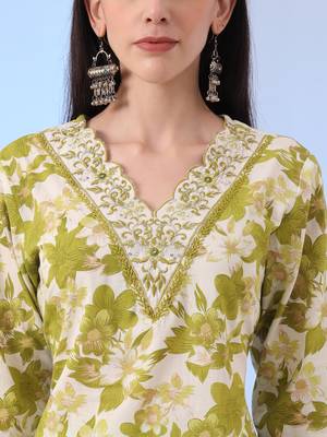  green floral print straight thread work kurta and trouser with dupatta set 4
