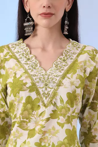  green floral print straight thread work kurta and trouser with dupatta set