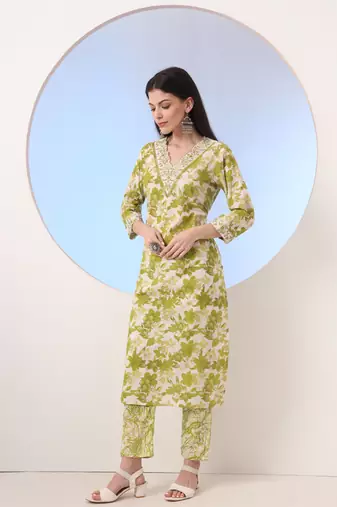  green floral print straight thread work kurta and trouser with dupatta set