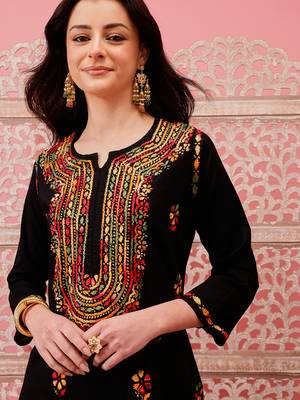 Hand embroidered black cotton lucknowi chikankari straight kurta 4