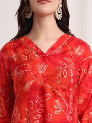 red ethnic motifs,lace work anarkali kurta and trouser with dupatta set 4