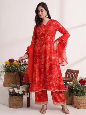  red ethnic motifs,lace work anarkali kurta and trouser with dupatta set 5