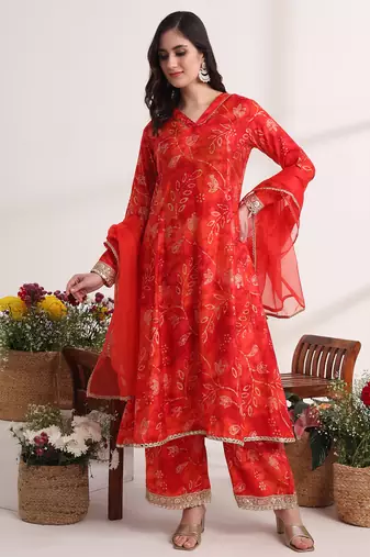  red ethnic motifs,lace work anarkali kurta and trouser with dupatta set