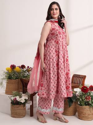  pink floral print anarkali kurta and trouser with dupatta set 1