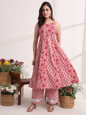  pink floral print anarkali kurta and trouser with dupatta set 4