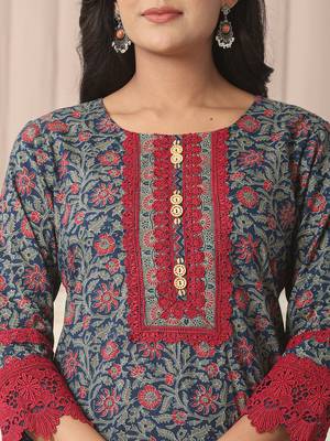  blue cotton floral print kurta dupatta set with lace detailing 4