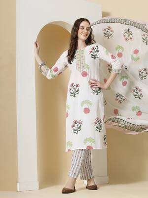  white floral print cotton show button on yoke kurta set with pant & dupatta 5