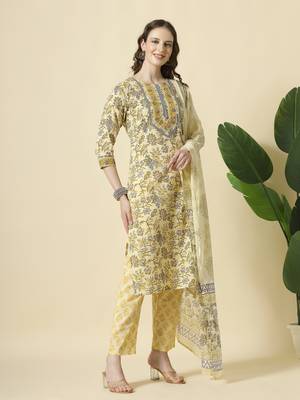  cream and brown cotton sequins work kurta set with pant & dupatta 2