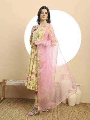  yellow printed silk embroidered kurta dupatta set 2