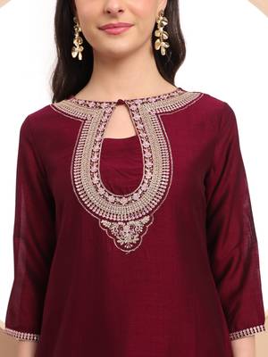  burgundy embroidered kurta with pant and dupatta comes with cotton lining 4