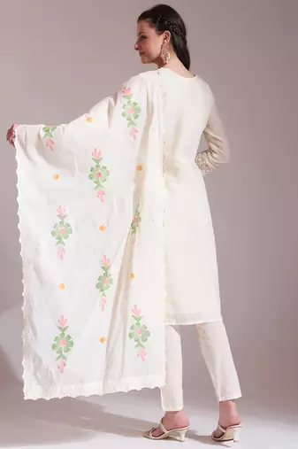  off-white handloom cotton thread work kurta dupatta pant set