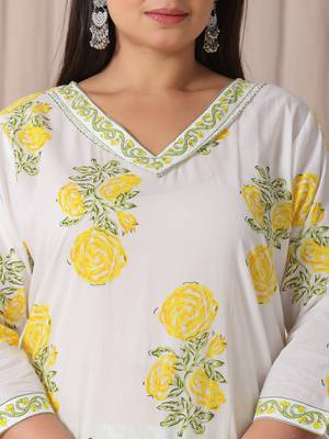 white and yellow cotton sequins work plus size kurta set with pant & dupatta 4