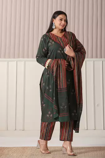 green floral print,patch work,lace work plus size kurta set with pant & dupatta