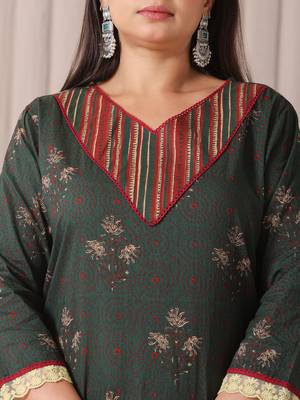 green floral print,patch work,lace work plus size kurta set with pant & dupatta 4