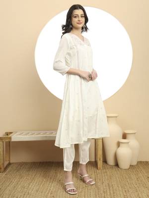  white a line floral,kantha work kurta dupatta pant set 5