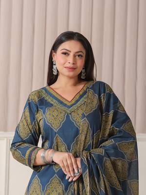 blue block print cotton lace work plus size kurta set with pant & dupatta 5