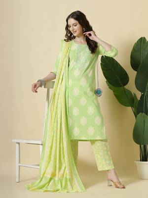 green pure cotton floral print,thread work kurta dupatta pant set 5