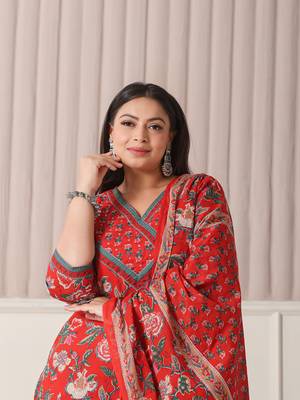 red floral print cotton cutdana work plus size kurta set with pant & dupatta 5