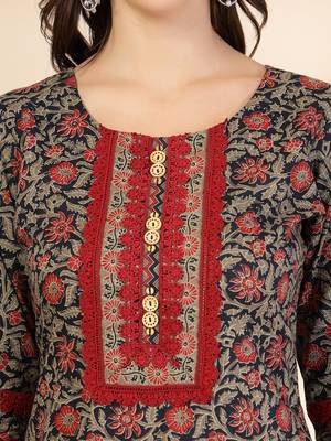  black cotton floral print kurta dupatta set with lace detailing 4