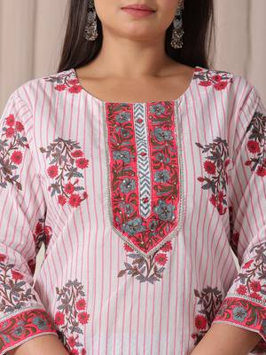 white floral print cotton sequins work plus size kurta set with pant & dupatta 4